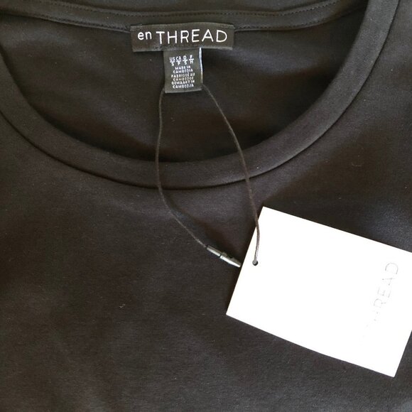 en THREAD Casual Short Sleeve Crew Neck Asymmetrical Cotton Top Black Sz S NWT - Picture 4 of 4